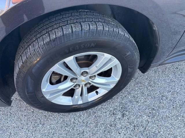 Chevrolet Equinox Vehicle Full-screen Gallery Image 09