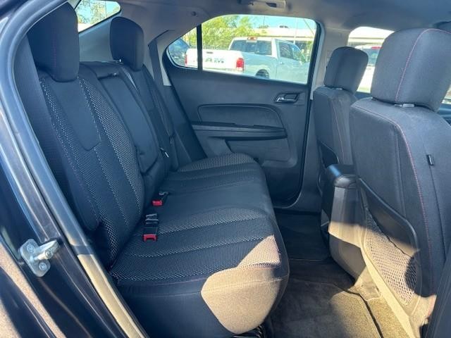 Chevrolet Equinox Vehicle Full-screen Gallery Image 16