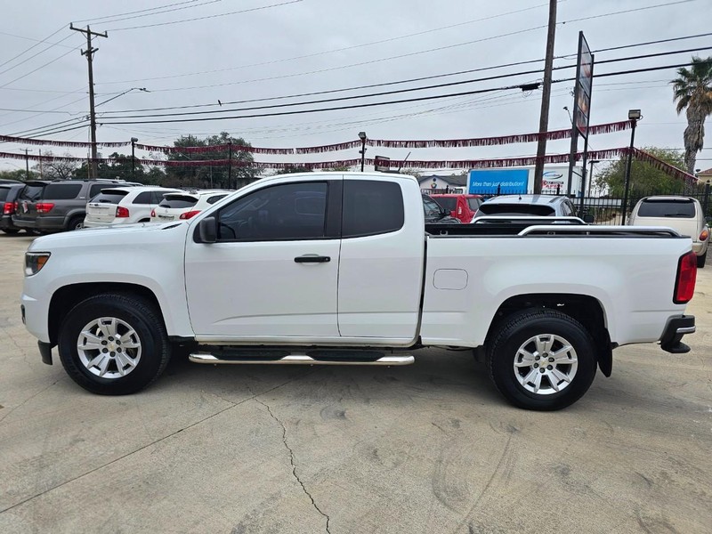 Chevrolet Colorado Vehicle Full-screen Gallery Image 02