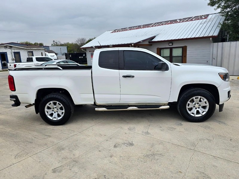 Chevrolet Colorado Vehicle Full-screen Gallery Image 06