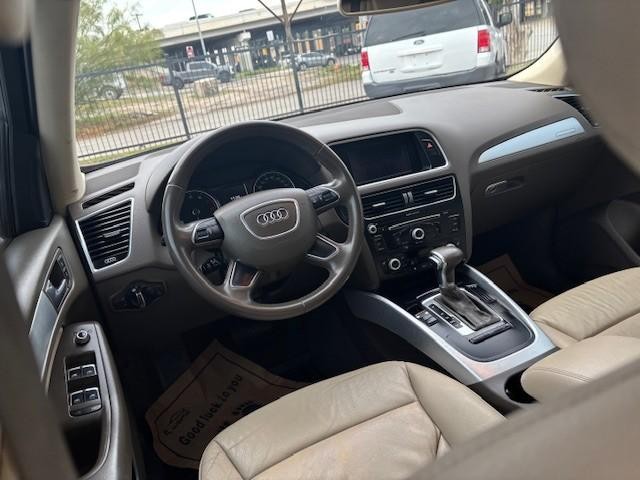 Audi Q5 Vehicle Image 12