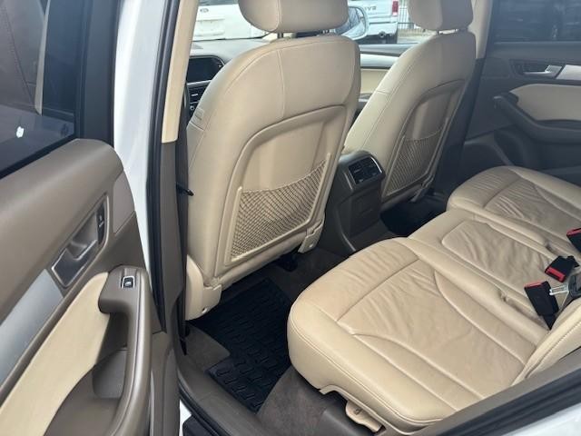 Audi Q5 Vehicle Image 13