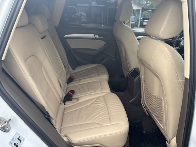 Audi Q5 Vehicle Image 16