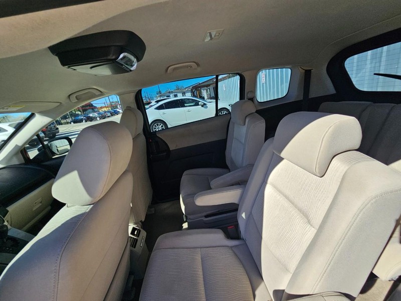 Mazda MAZDA5 Vehicle Image 13