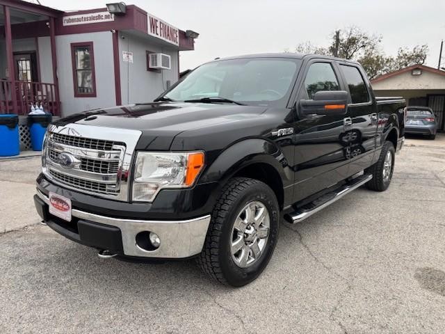 2014 Ford F-150 XLT's photo