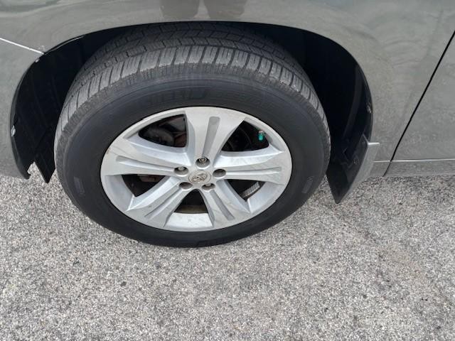 Toyota Highlander Vehicle Image 09