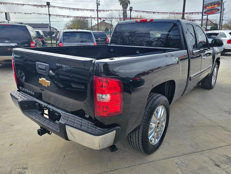 Chevrolet Silverado 1500 Vehicle Image 05