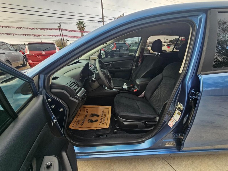 Subaru Impreza Wagon Vehicle Image 11