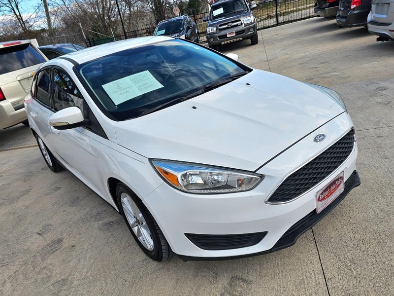 Ford Focus Vehicle Image 07