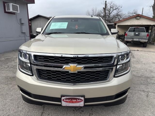 Chevrolet Suburban Vehicle Image 08