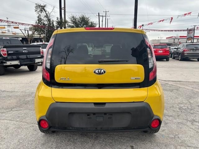 Kia Soul Vehicle Image 04