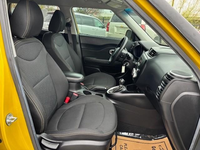 Kia Soul Vehicle Image 18