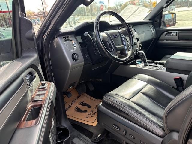 Ford Expedition Vehicle Image 10