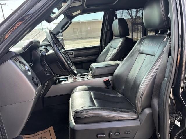 Ford Expedition Vehicle Image 11