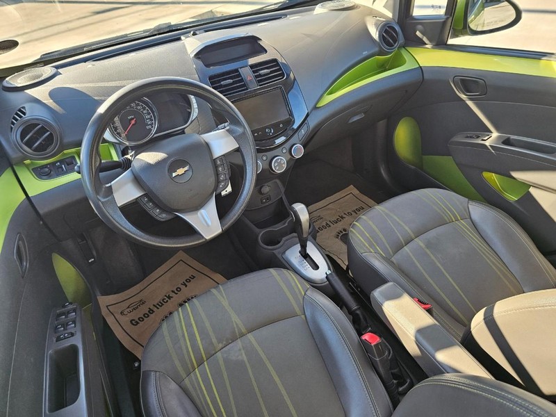 Chevrolet Spark Vehicle Image 15