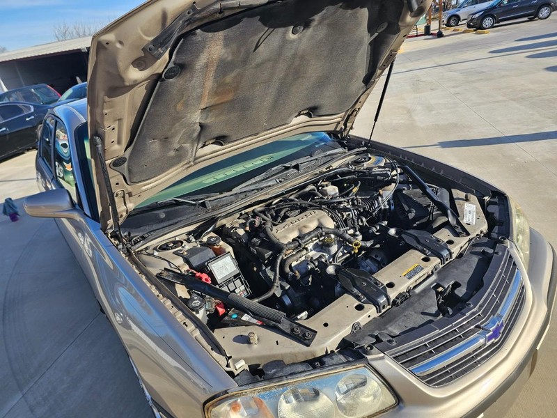 Chevrolet Impala Vehicle Image 09