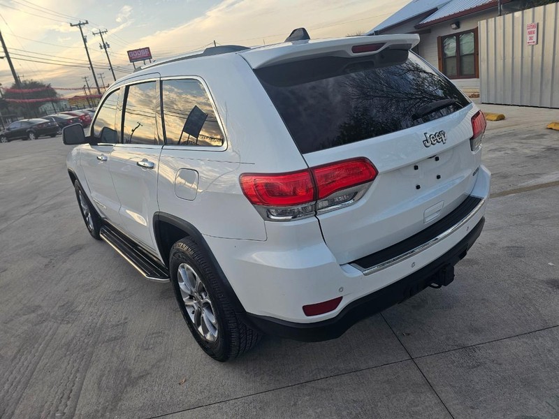 Jeep Grand Cherokee Vehicle Image 03