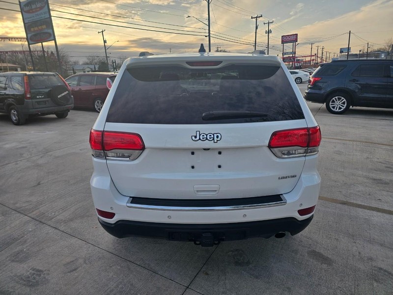 Jeep Grand Cherokee Vehicle Image 04