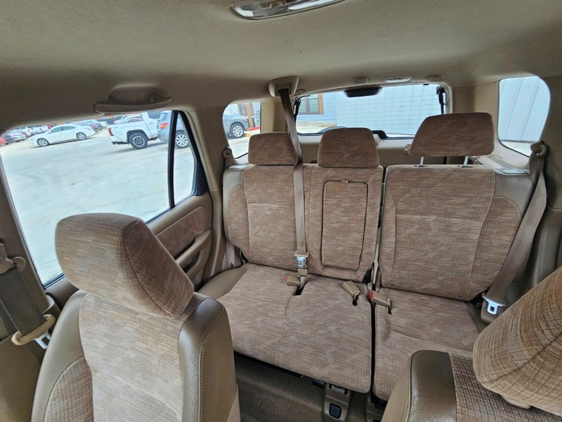 Honda CR-V Vehicle Image 16