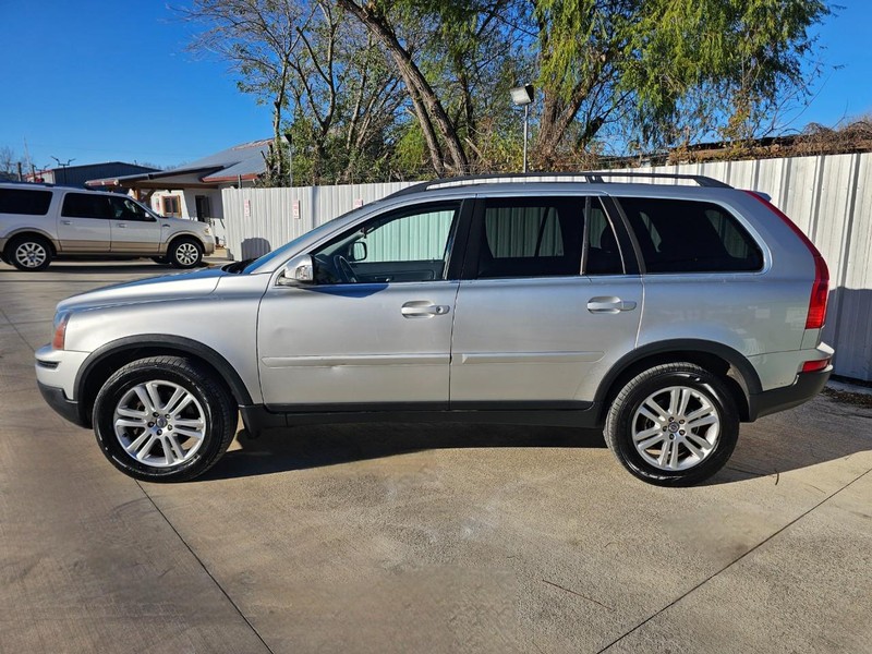 Volvo XC90 Vehicle Image 02