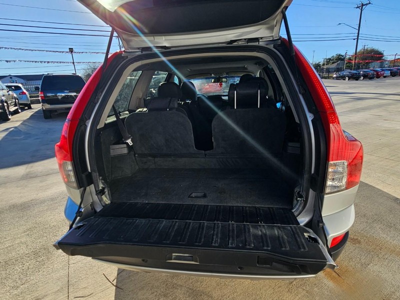 Volvo XC90 Vehicle Image 05