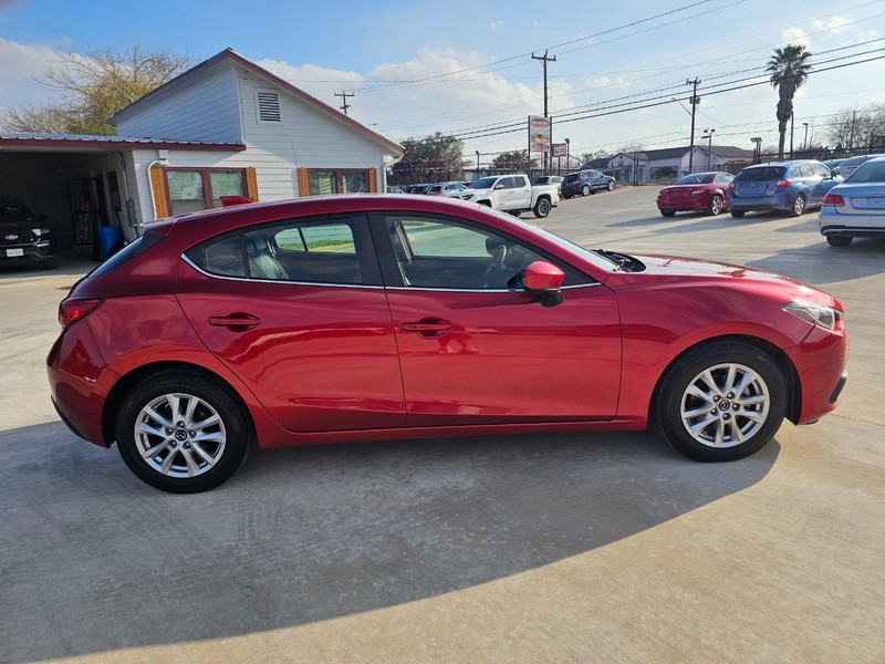 Mazda MAZDA3 Vehicle Image 08