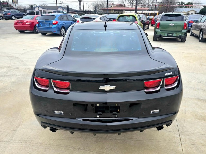 Chevrolet Camaro Vehicle Full-screen Gallery Image 04