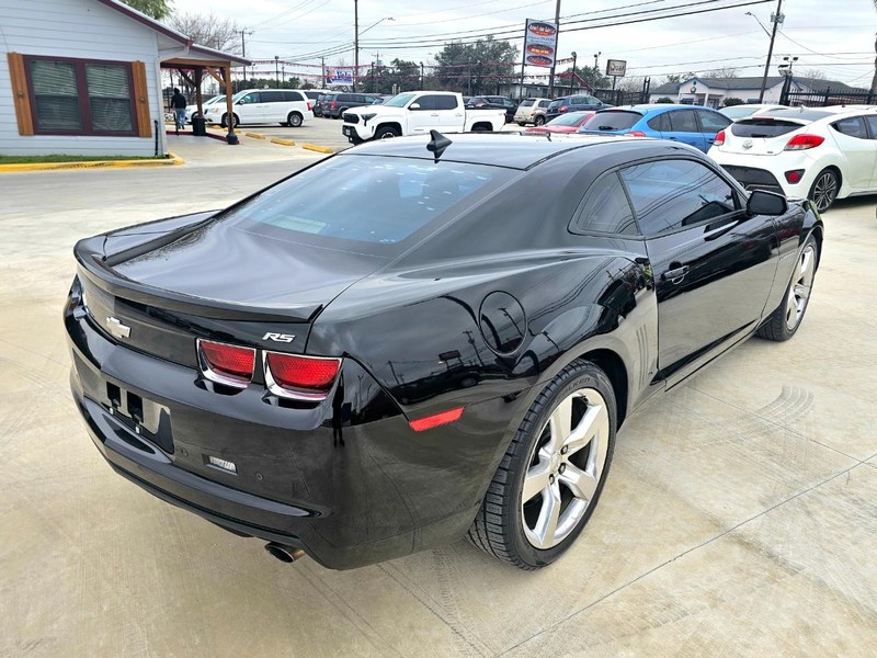 Chevrolet Camaro Vehicle Full-screen Gallery Image 05