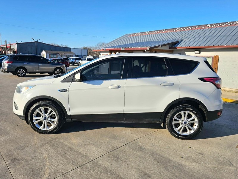 Ford Escape Vehicle Image 02