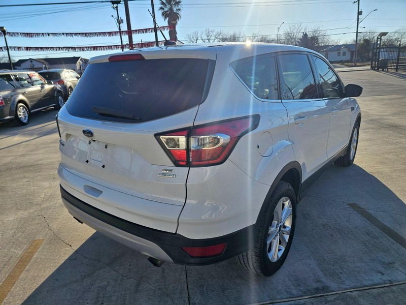 Ford Escape Vehicle Image 07