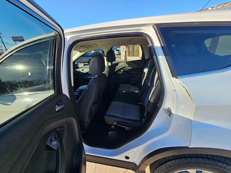 Ford Escape Vehicle Image 14