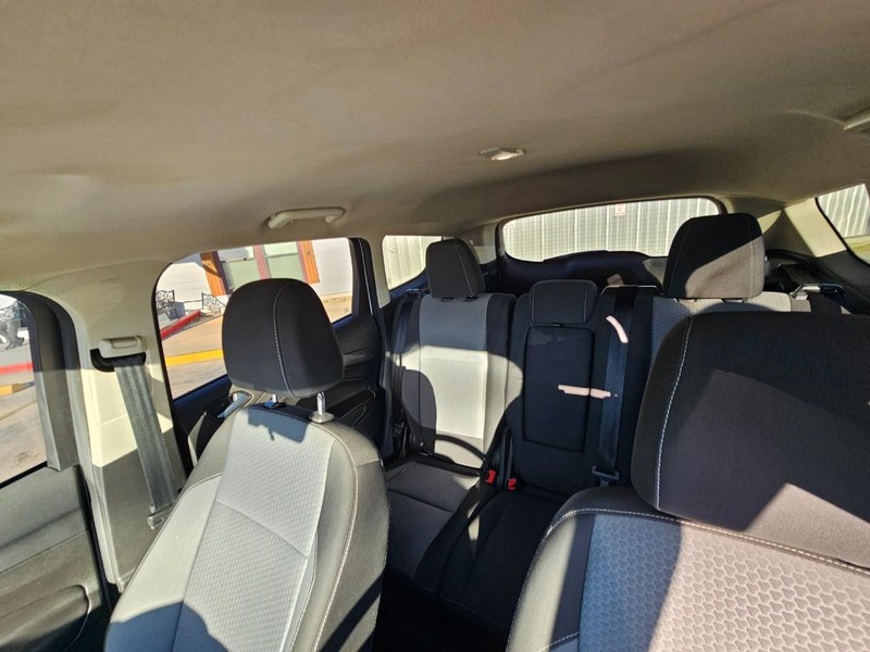 Ford Escape Vehicle Image 16