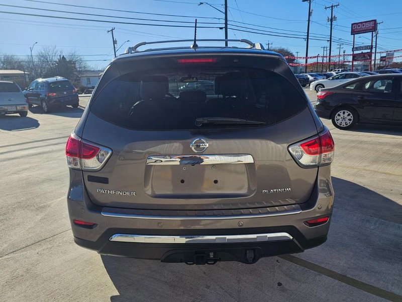 Nissan Pathfinder Vehicle Image 04