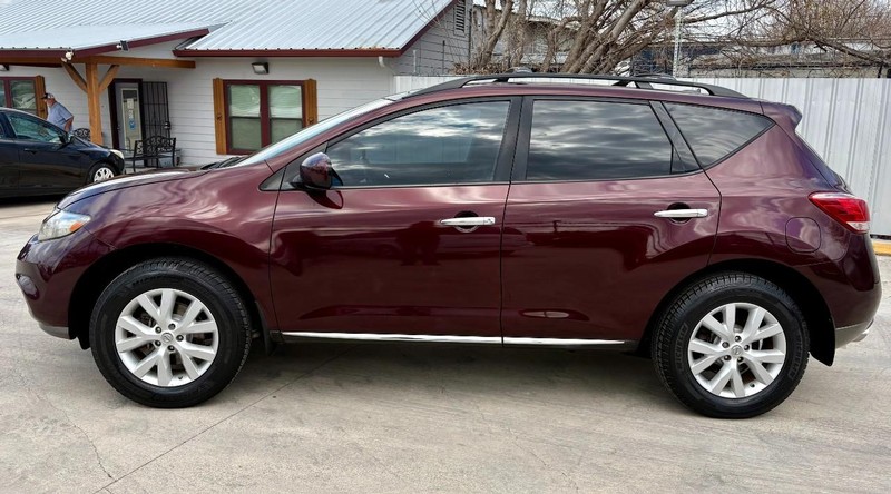 Nissan Murano Vehicle Image 02