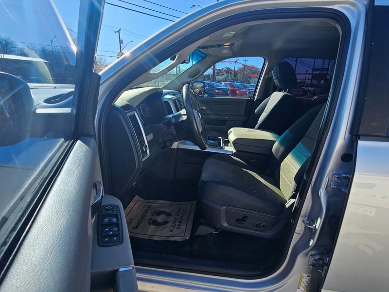 Ram 1500 Vehicle Image 09