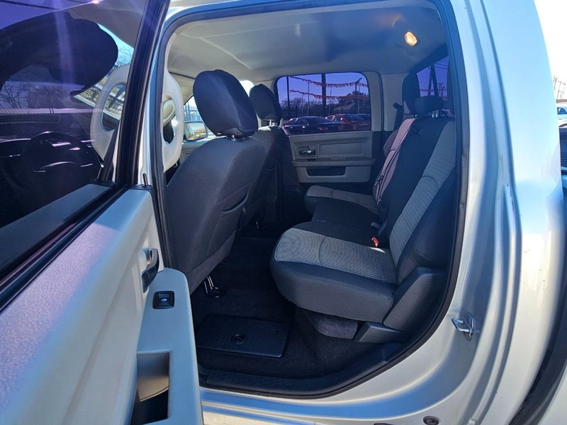 Ram 1500 Vehicle Image 11