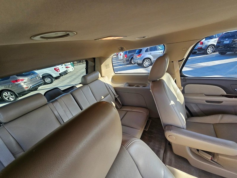 Chevrolet Tahoe Vehicle Image 21