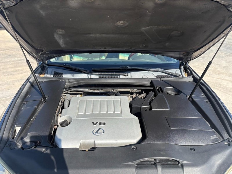 Lexus ES 350 Vehicle Image 10