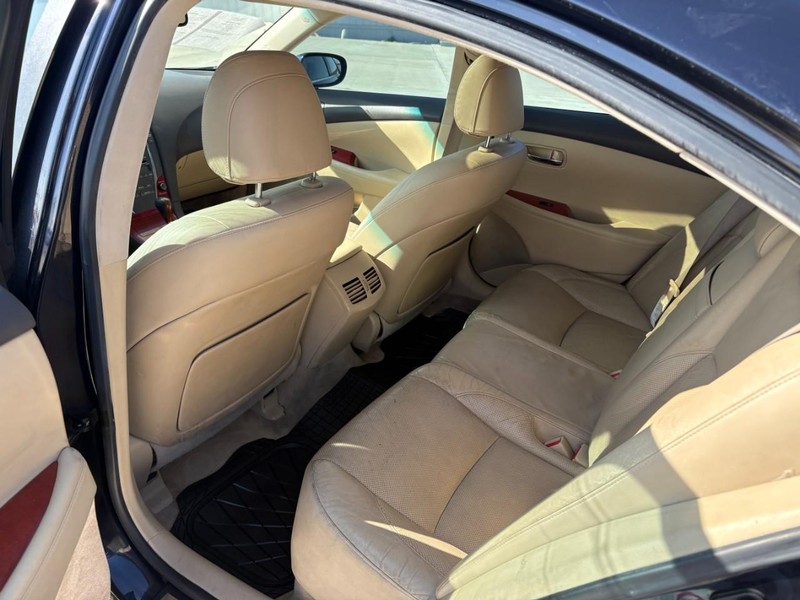 Lexus ES 350 Vehicle Image 14