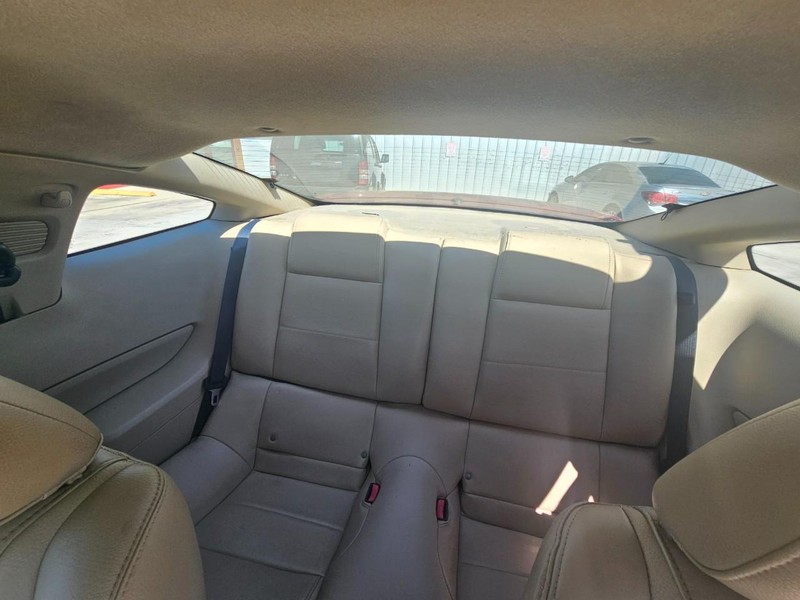 Ford Mustang Vehicle Full-screen Gallery Image 14