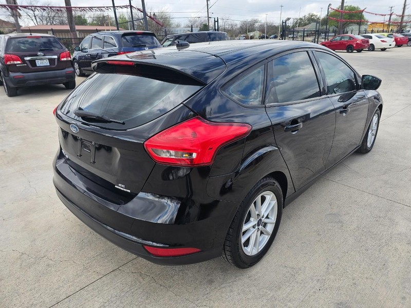 Ford Focus Vehicle Image 05