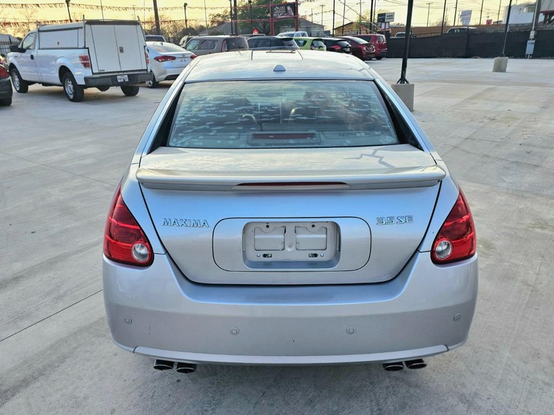 Nissan Maxima Vehicle Image 04