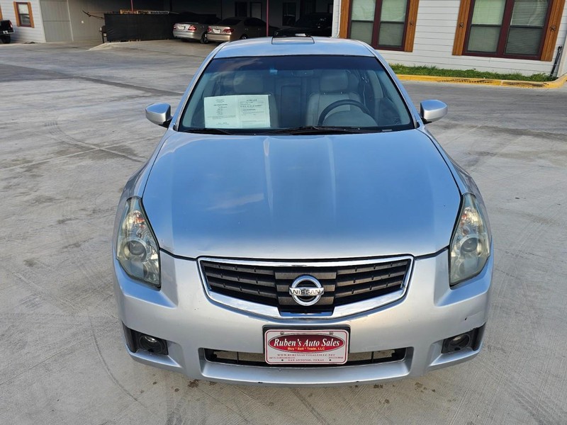 Nissan Maxima Vehicle Image 08