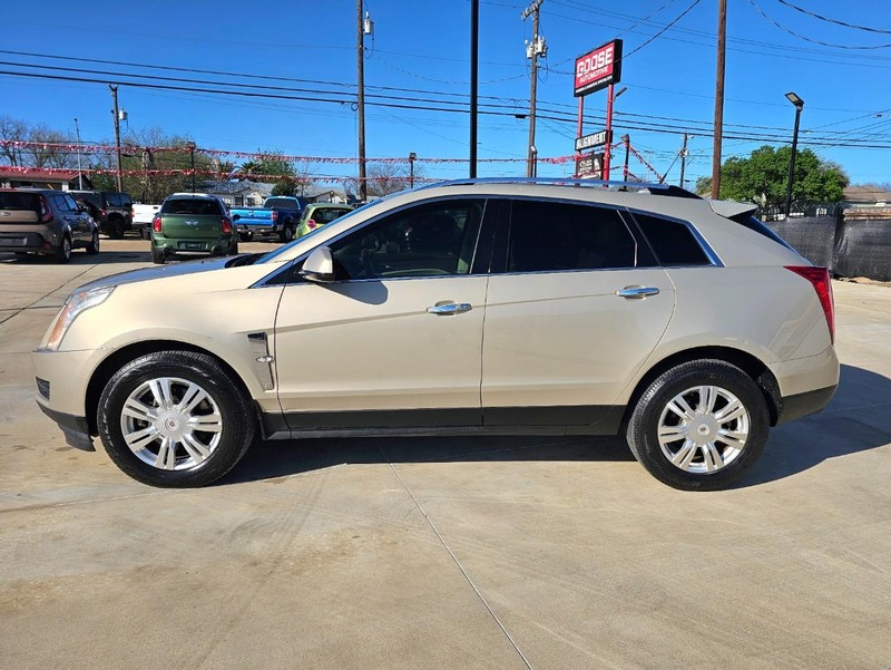 Cadillac SRX Vehicle Image 02