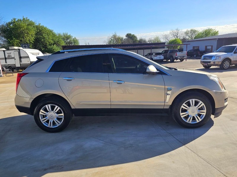 Cadillac SRX Vehicle Image 08