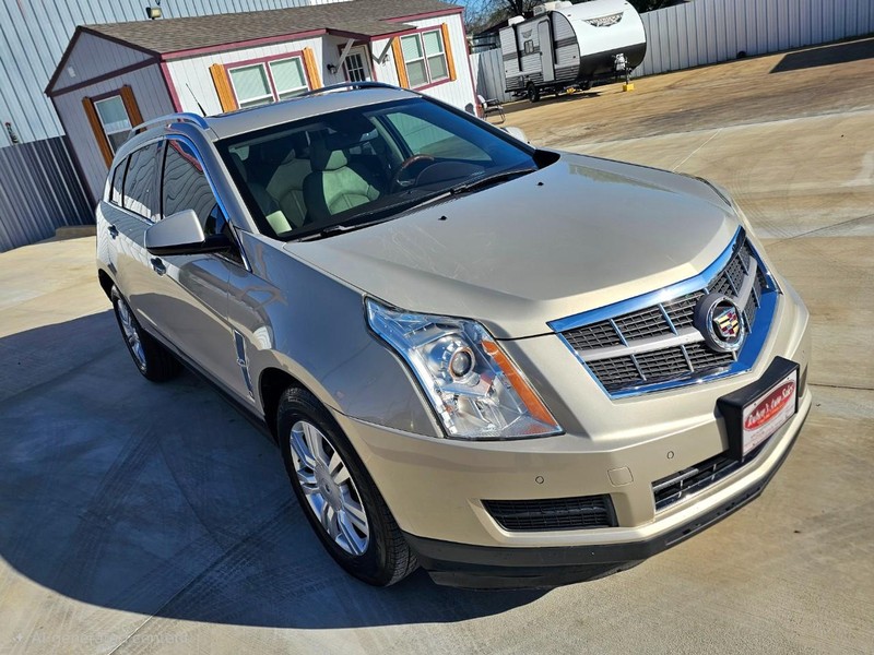 Cadillac SRX Vehicle Image 09