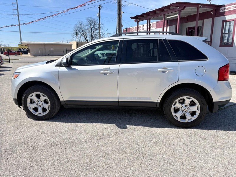 Ford Edge Vehicle Image 02