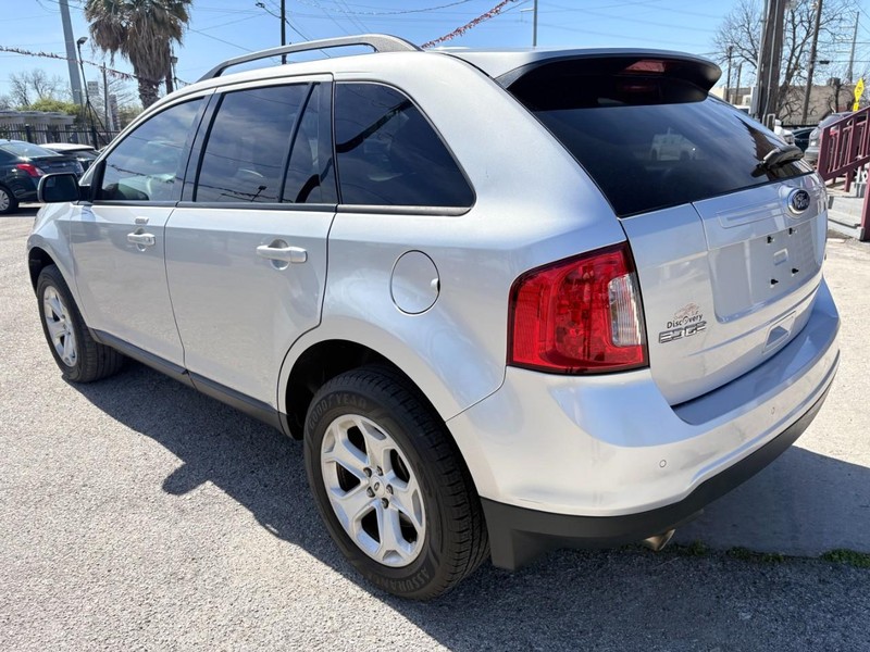 Ford Edge Vehicle Image 03