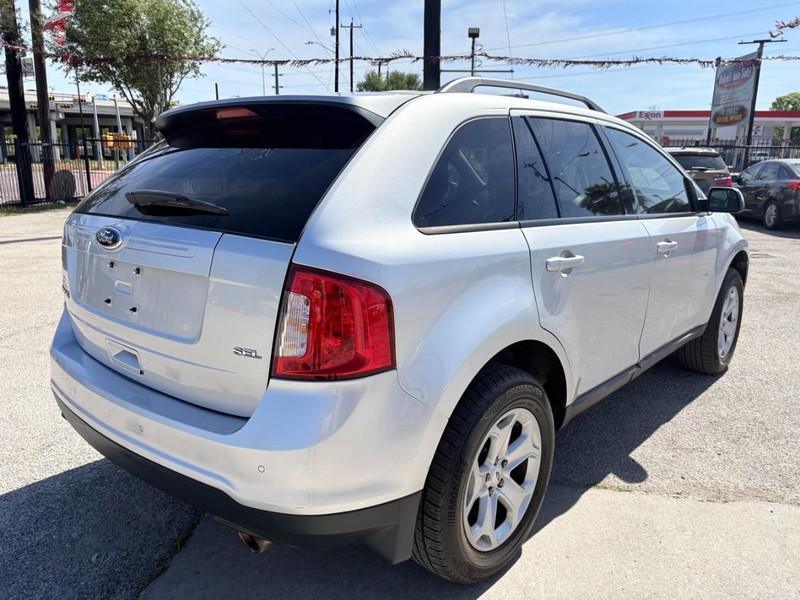 Ford Edge Vehicle Image 04