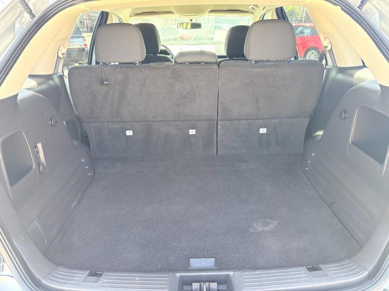 Ford Edge Vehicle Image 16